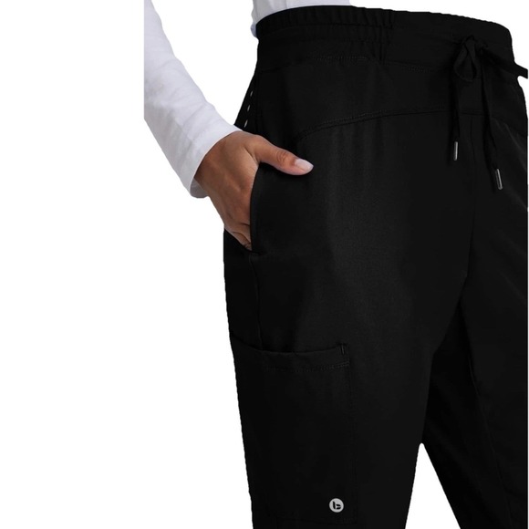 Barco One Women's Boost Classic Fit Scrub Jogger Black, 3-Pocket Size M New - Picture 4 of 9